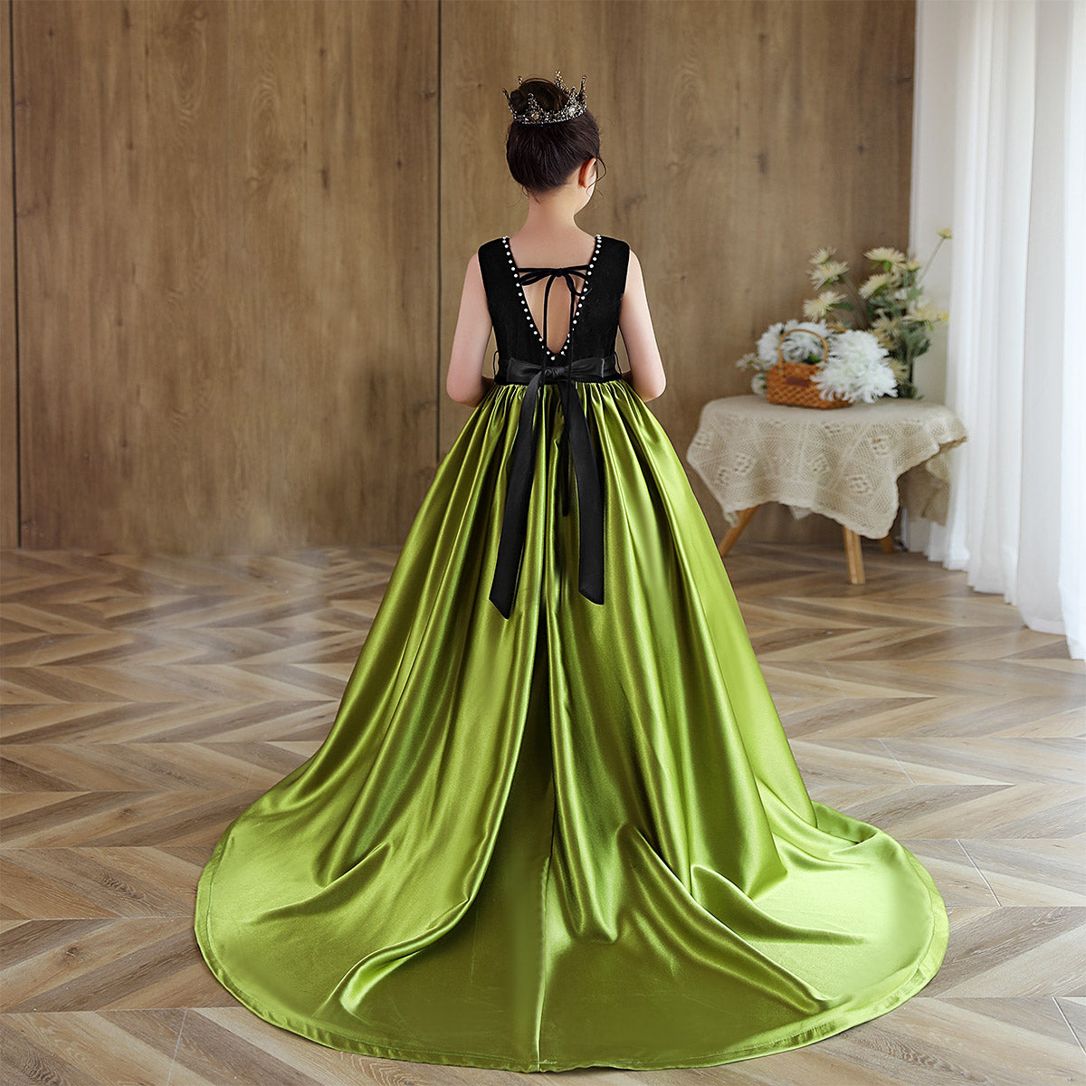 Green A-Line Puffy Princess Dress for Girls, Floor Length Satin Gown
