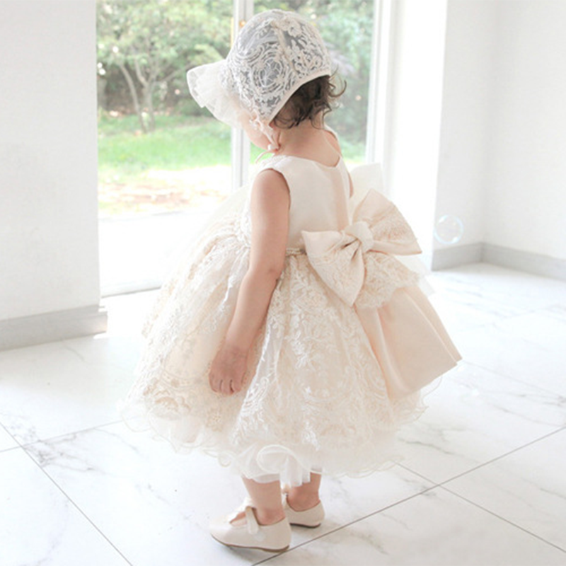 Princess Lace Flower Girl Dress with Bow Embellishments