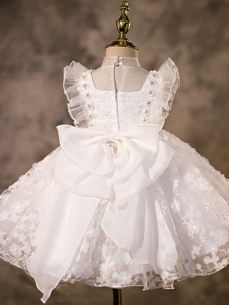 Princess Lace Flower Girl Dress with Sleeveless Design & Flowers