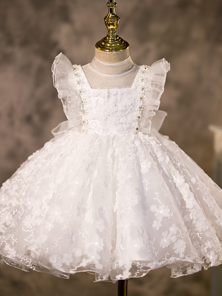 Princess Lace Flower Girl Dress with Sleeveless Design & Flowers