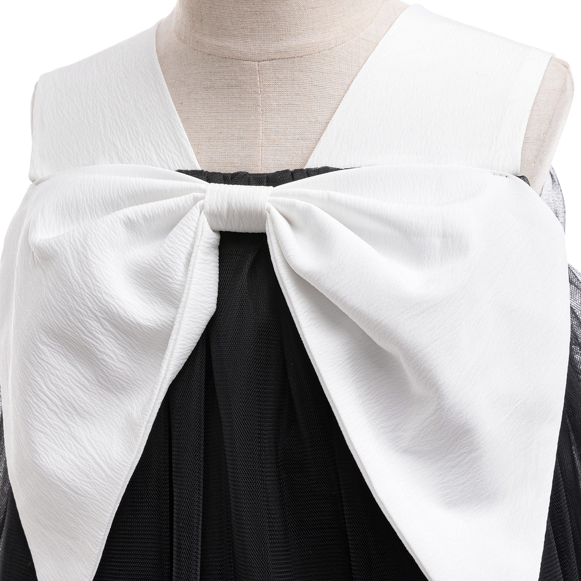 Girls' Black Tulle A-Line Bow Dress – Tea Length for Parties & Halloween