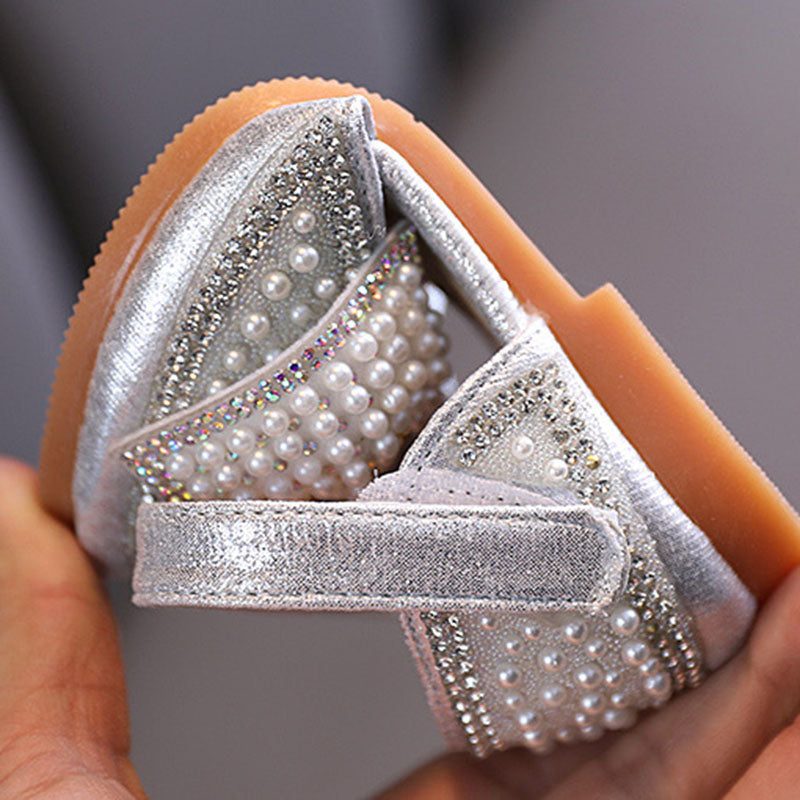 Sparkly Block Heel Closed-Toe Flower Girl Shoes with Pearls & Bows – Party & Occasion Dress Sandals