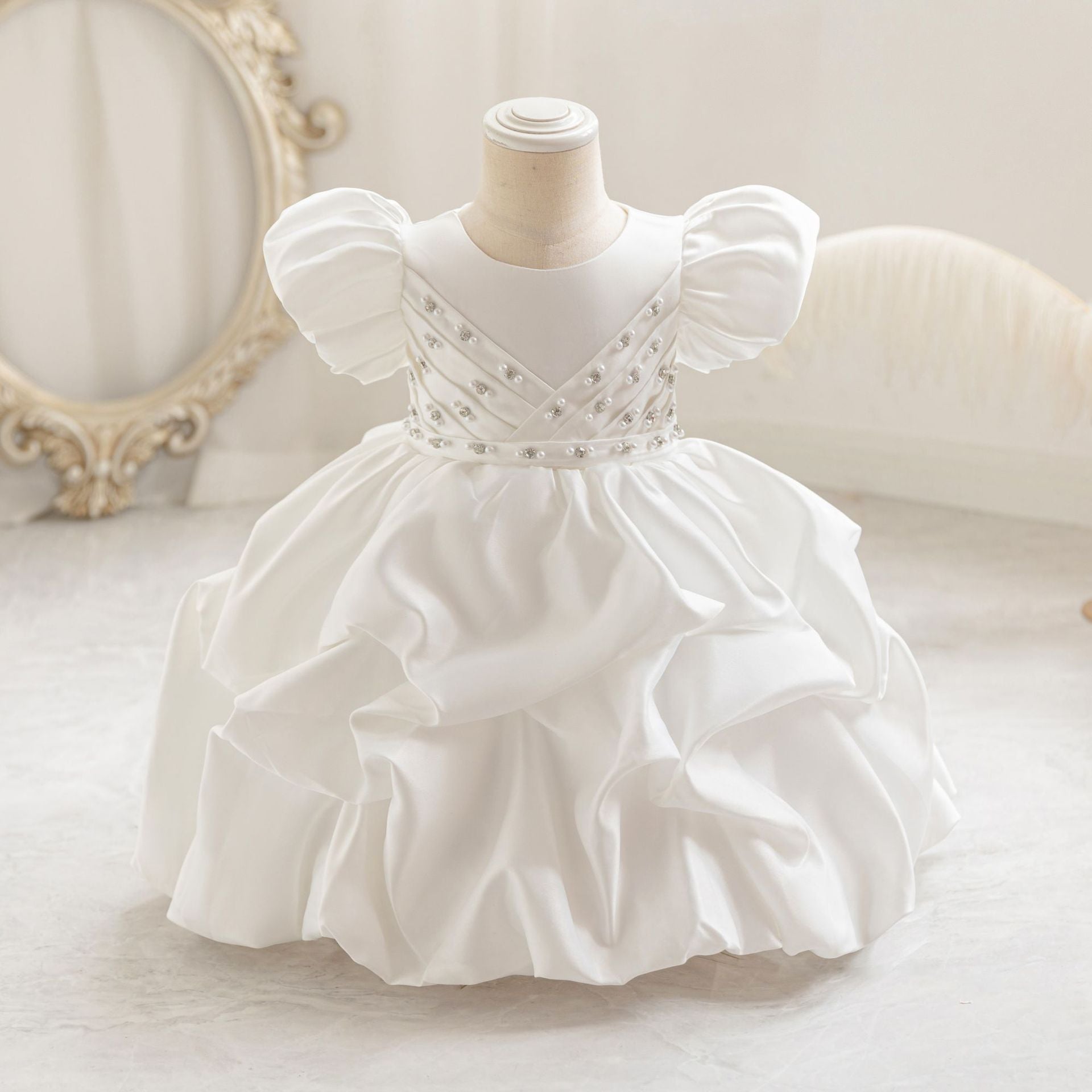 Knee-Length Satin Flower Girl Dress with Puff Sleeves and Bow